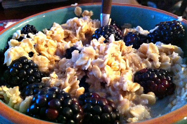 Old fashioned fruit & nut oatmeal