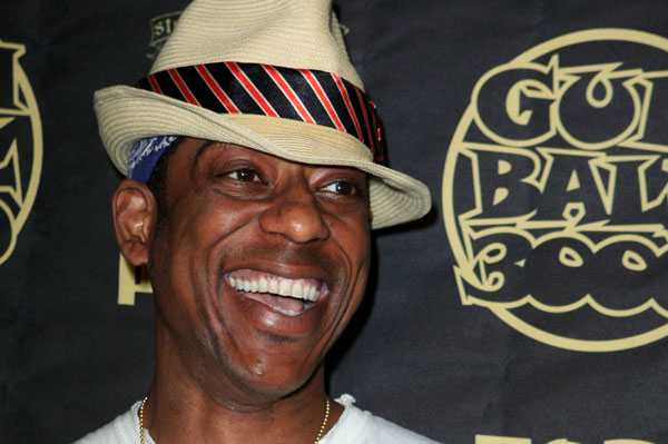 Orlando Jones tweets about killing Sarah Palin
