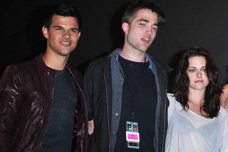 Twilight actors to be immortalized in cement