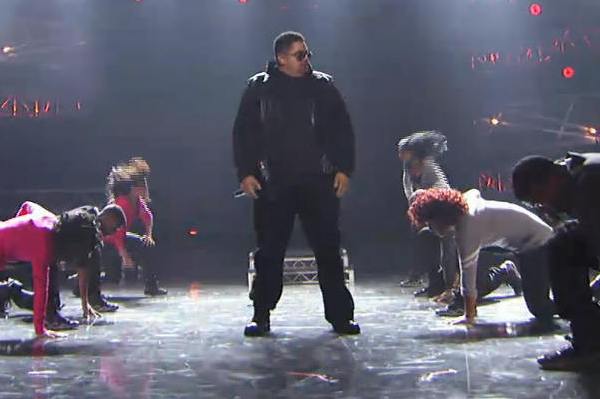 Heavy D dead at 44. Check out his performance at the BET Awards