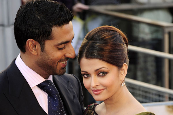 Aishwarya Rai gives birth to daughter