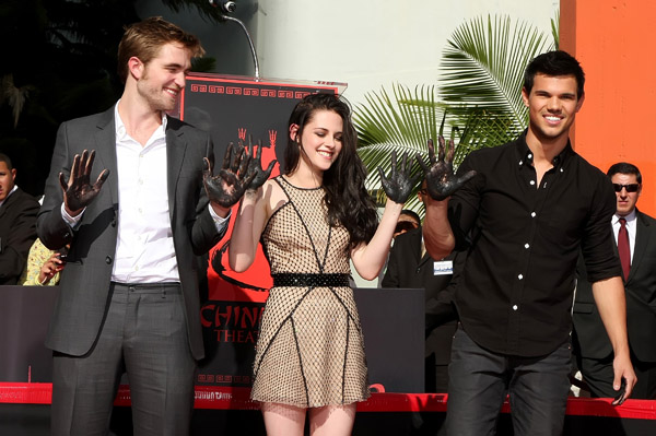 Breaking Dawn cast gets immortalized in cement