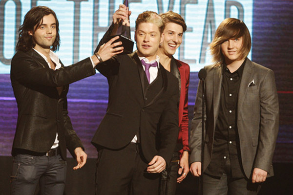 Hot Chelle Rae at the AMAs