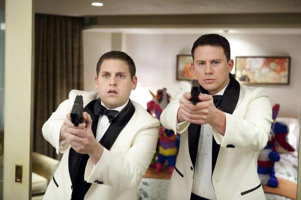 Johan Hill and Channing Tatum go back to prom in the new 21 Jump