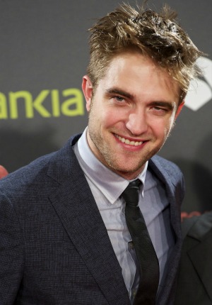 Robert Pattinson ditched by fan after dream date