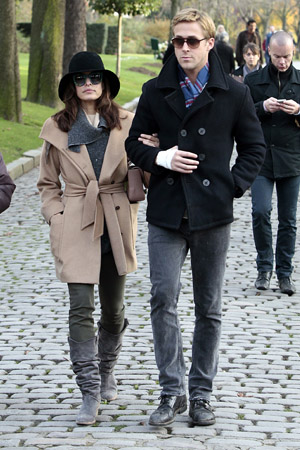 Eva Mendes and Ryan Gosling in Paris