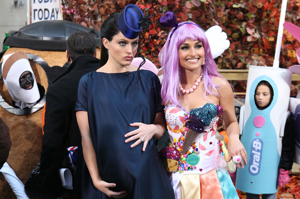Sarah Haines and Giada De Laurentiis Halloween costumes 2011