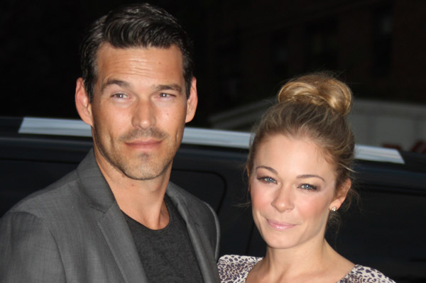 LeAnn Rimes changes her Twitter name