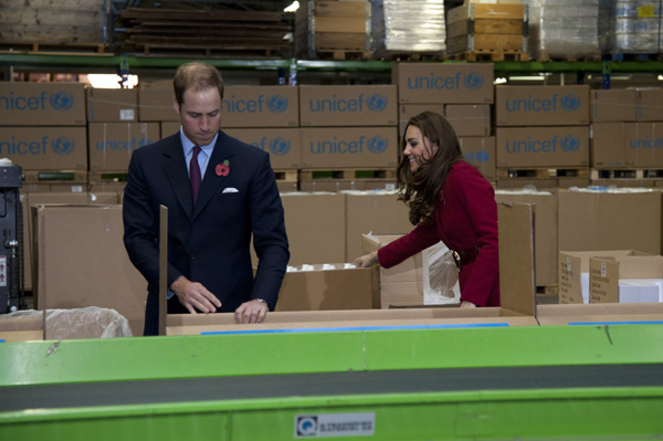 Prince William and Kate boxing supples UNICEF