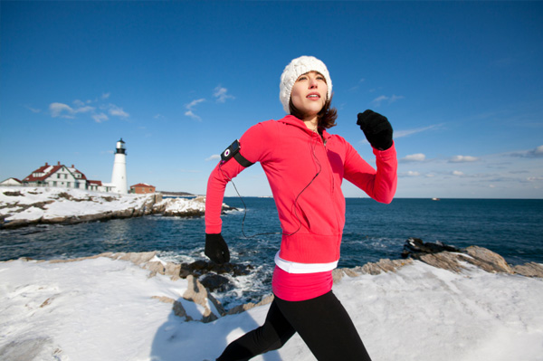 http://cdn.sheknows.com/articles/2011/11/woman-running-along-coast-in-winter.jpg