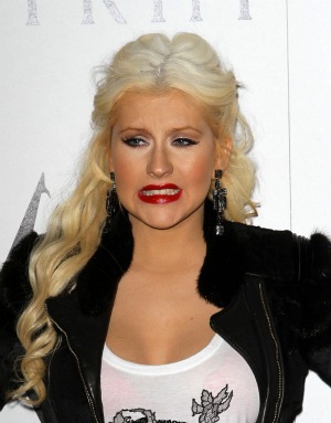 Could Christina Aguilera be hiding a pregnancy? Could Christina Aguilera be hiding a pregnancy?