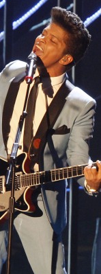 Bruno Mars lands six 2011 Grammy noms