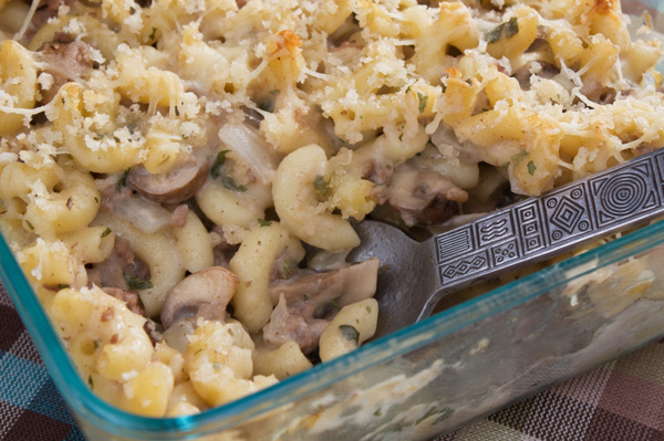Chessy turkey mushroom bake