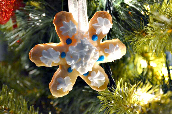 Edible Christmas ornament