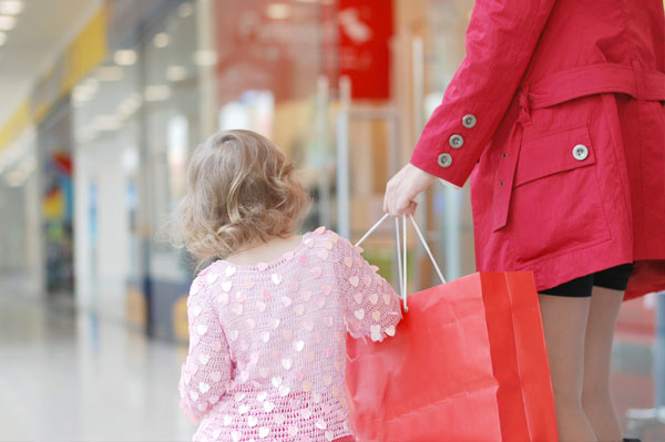 mom and daughter holiday shopping