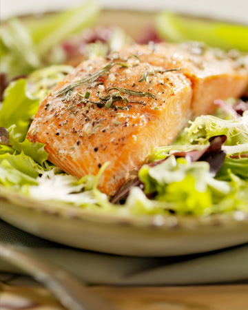 Salmon with cabbge