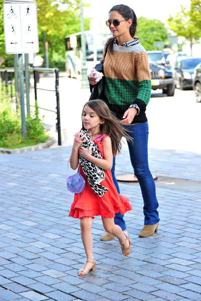 Suri Cruise and Katie Holmes