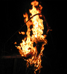 Wedding custom Ukraine - Burning effigy