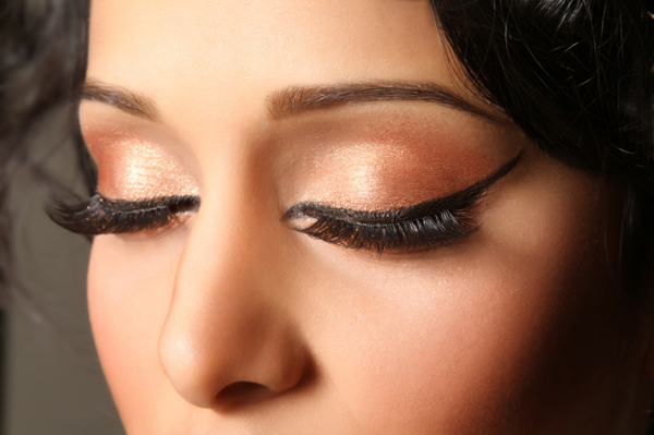 Cat's eye makeup