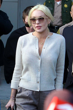 Lindsay Lohan rumored to play Elizabeth Taylor in a biopic