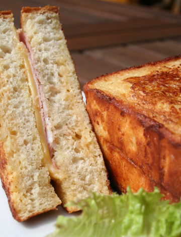 Monte Cristo sandwich