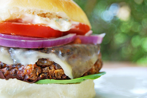[Image: quinoa-veggie-burger-recipe.jpg]