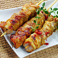 Herbed rub chicken skewers