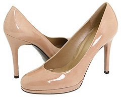 Round toe patent Stuart Weitzman pumps