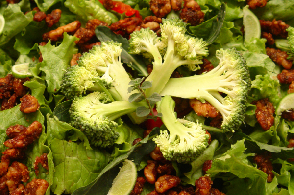 Broccoli walnut salad