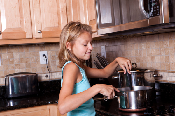 Tween doing chores