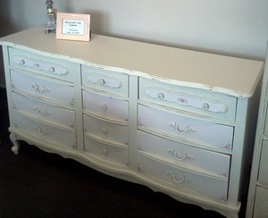 Shabby chic vintage dresser