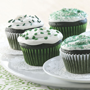 Easy green velvet cupcakes