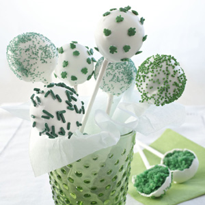 Luck o' the Irish cake pops