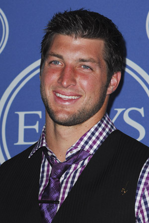 Tim Tebow won't strip down for ads