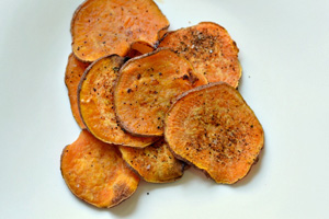Baked sweet potato chips
