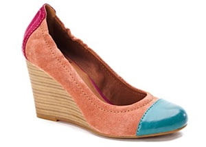 Color blocked wedges