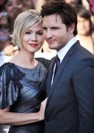 Jennie Garth and Peter Facinelli have filed for divorce after 11 years of 