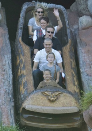 Reese Witherspoon and family