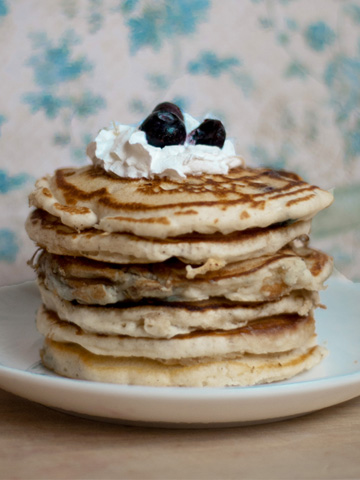 Blueberry and lemon scented buttermilk pancakes recipe