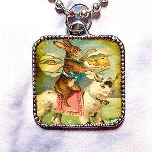 Retro Easter pendant