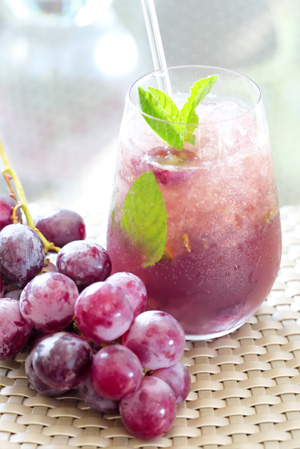 Grape cocktail