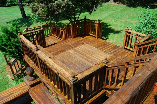 Outdoor deck