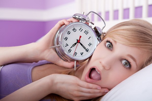Panicked woman - Waking up late