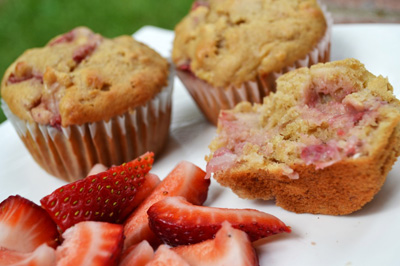 Banana peanut butter oatmeal muffins