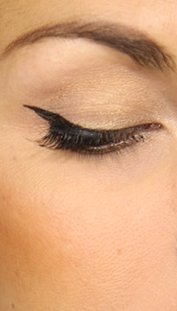 How to get Nicole Richie's eye makeup