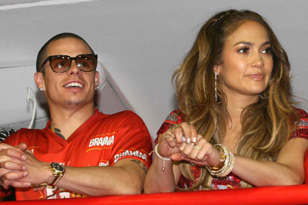 Jennifer Lopez makes Casper Smart head dancer