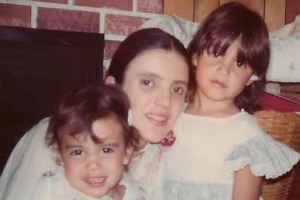Melissa Arca with her mom and sister