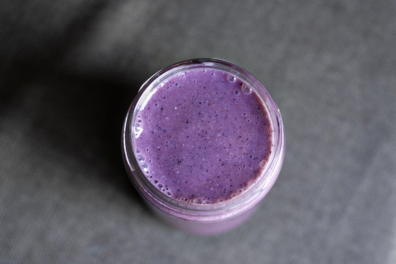 perfect blueberry smoothie