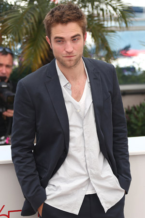 Robert Pattinson won't show us his balls