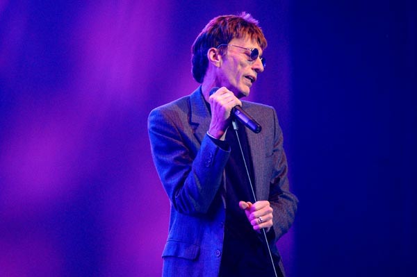 Robin Gibb dead at 62